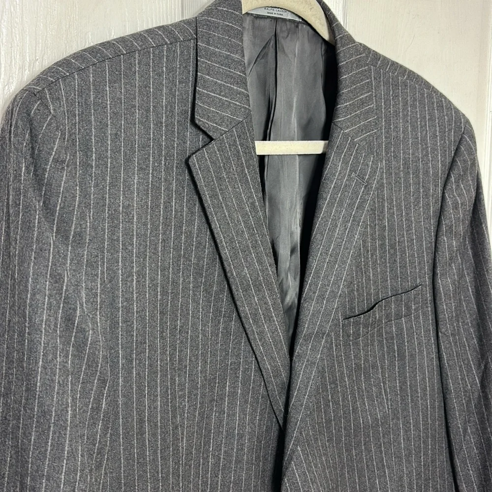 LAUREN Ralph Lauren wool cashmere gray pinstripe blazer size 46 R sports coat